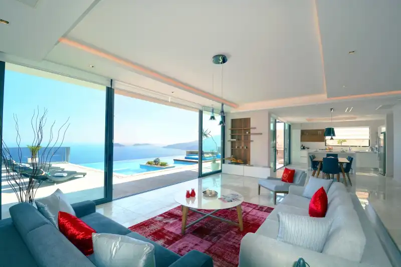 Изображение Вилла со стильным дизайном и с видом на море в городе Каш